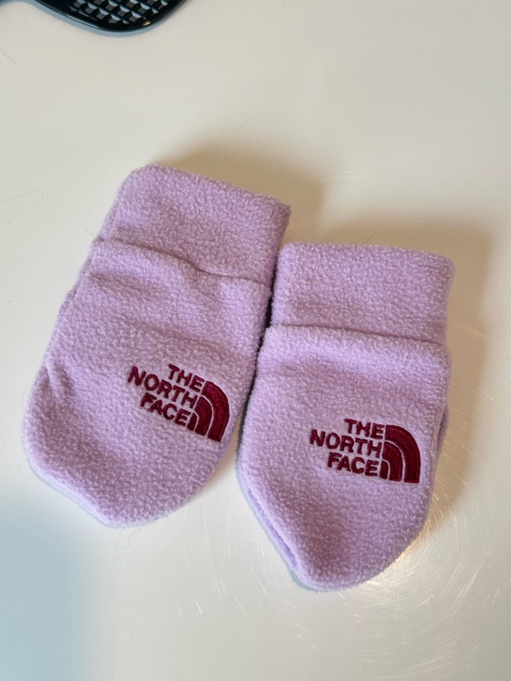 The North Face Baby XXS lilac mittens